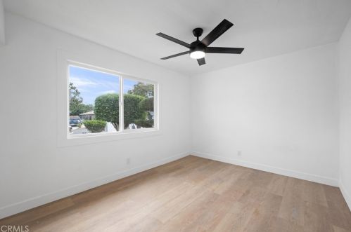 559 Gold Dr, Oceanside, CA 92057-4327
