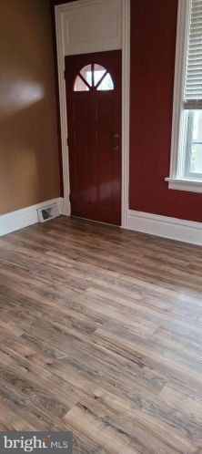 6860 Huntingdon St, Harrisburg, PA 17111-4449