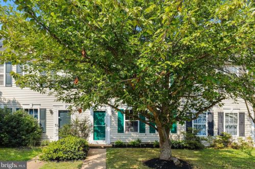 9928 Matti Hill Ct, Fredericksburg, VA 22408-9222