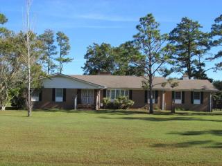 362 Stacy Loop Rd, Sealevel, NC 28581-9626