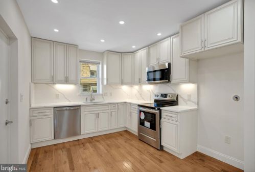 3940 16 St, Philadelphia PA  19146-1668 exterior