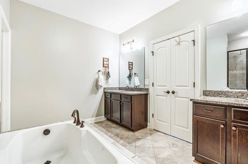 2130 Havenwood Trl, Atlanta GA  30319-4018 exterior