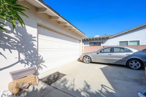 1527 Beacon Ave, Anaheim CA  92802-1313 exterior