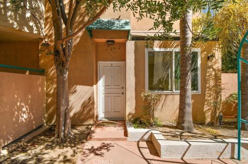 415 Tamarack Ave, Inglewood, CA 90301-6300