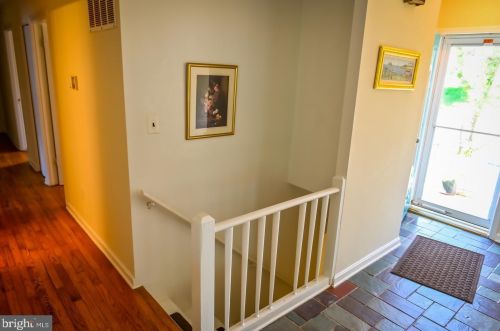 8100 Chester St, Silver Spring MD  20912-7339 exterior