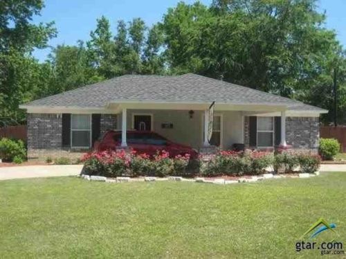 605 Christopher St, Oak Grove, TX 75783-1648