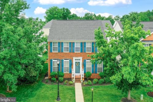 2528 Port Potomac Ave, Woodbridge, VA 22191-1464