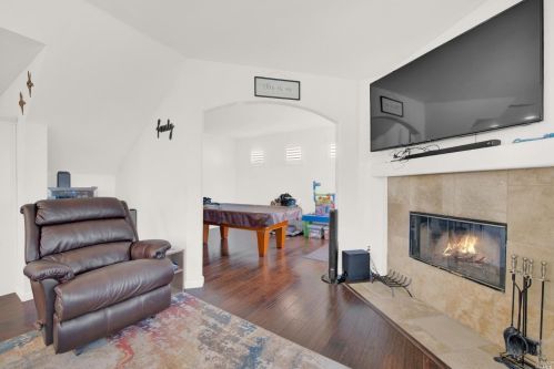 831 Chateau Cir, Vacaville CA  95687-7432 exterior