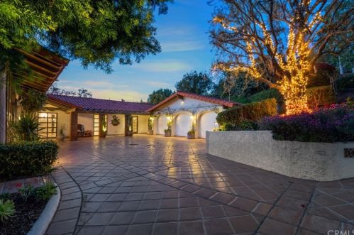 1451 Foothill Blvd, Santa Ana CA 92705-2511 exterior