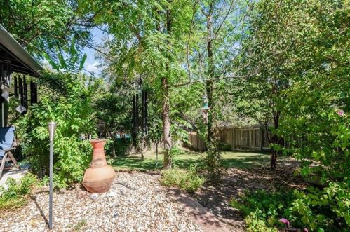 11509 April Dr, Austin TX  78753-2978 exterior