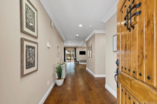 17349 Burma St, Van Nuys, CA 91316-1334