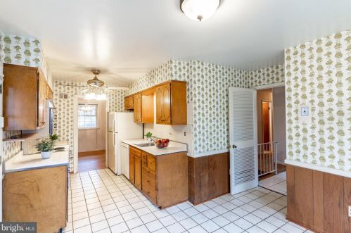 11407 Newport Ml Rd, Silver Spring MD exterior