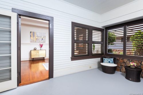 1011 14 Ave, Honolulu HI  96816-3640 exterior