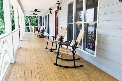 331 Westshore Dr, Smallwood, SC 29130-8835