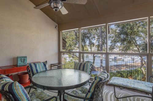 304 Yacht Harbor Ct, Isle Of Palms SC  exterior