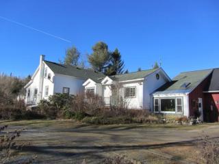 1693 Branch Hill Rd, Readsboro VT  05350-9770 exterior