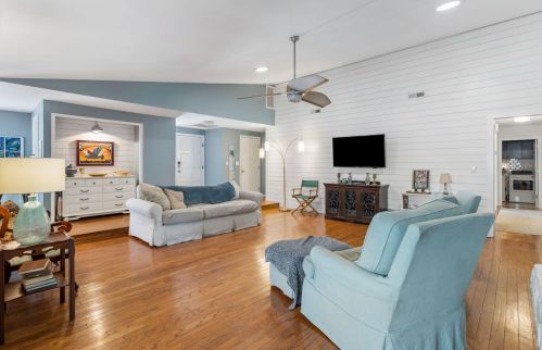 1138 Liberty Ct, Mount Pleasant, SC 29464-9015