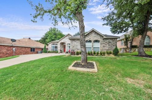 7105 Stephanie Ct, Fort Worth, TX 76182-3654