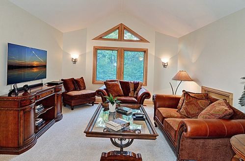 11549 87th St, Willowbrook IL  60527-6401 exterior