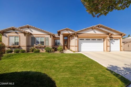 2927 Stonewood St, Simi Valley, CA 93063-2182
