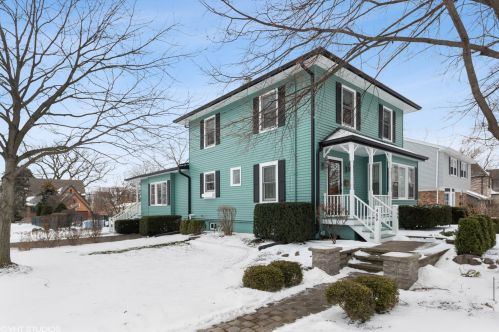 469 York St, Elmhurst, IL 60126-2003
