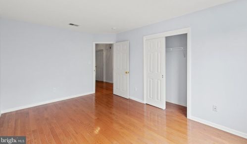 5 Garfield Way, Princeton NJ  08540-1669 exterior