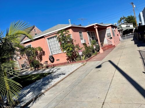 4039 58th St, Bell, CA 90270-2725