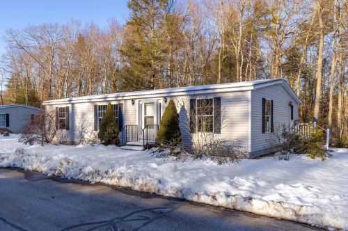 57 Sparrow Dr, Barrington, NH 03825-5109