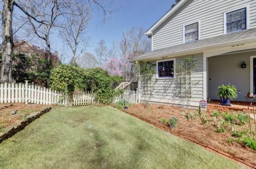 7000 Hunters Br Dr, Atlanta GA  30328-1718 exterior