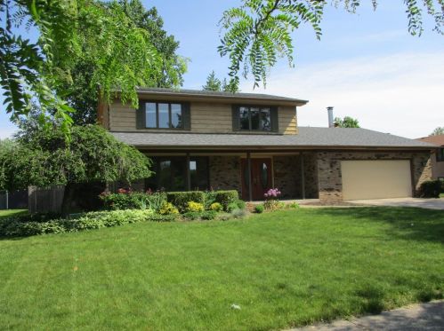 1145 Holly Ln, Hammond, IN 46321-3012