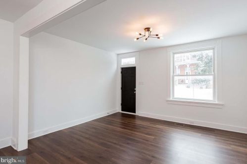 535 Strawberry St, Lancaster PA  17602-4466 exterior