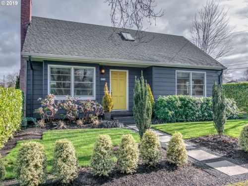 5710 Delaware Ave, Portland, OR 97217-4208