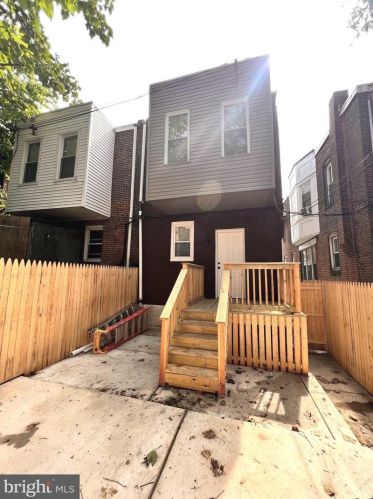 4812 10th St, Philadelphia PA 19141-3930 exterior