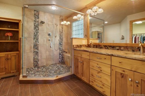 591 Majestic Pkwy, Woodland Park CO  80863-7736 exterior