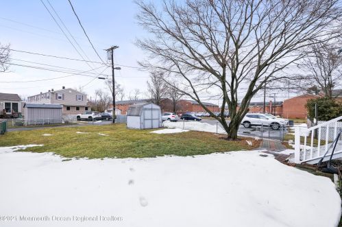 44 Belshaw Ave, Tinton Falls NJ 07724-2939 exterior