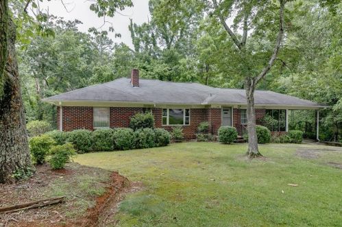 276 Woodland Dr, Gainesville, GA 30501-2255