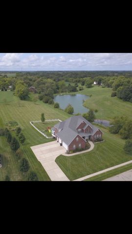 3638 Sweet Briar Ln, Columbia, IL 62236-4555
