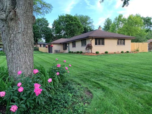 116 Euclid Ave, Hanover Park, IL 60108-1632