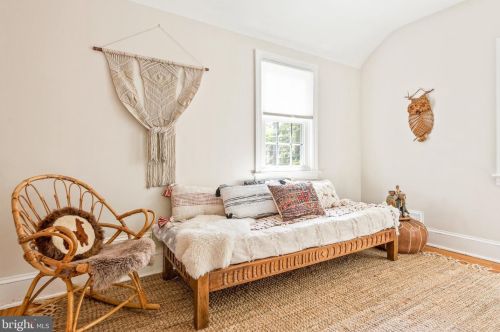 8018 Maple Ave, Silver Spring MD 20912-6317 exterior