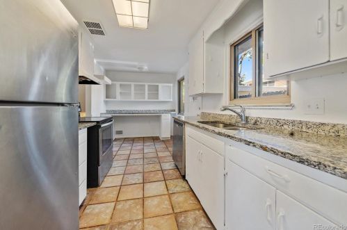 2349 Oakland St, Denver, CO 80010-1638
