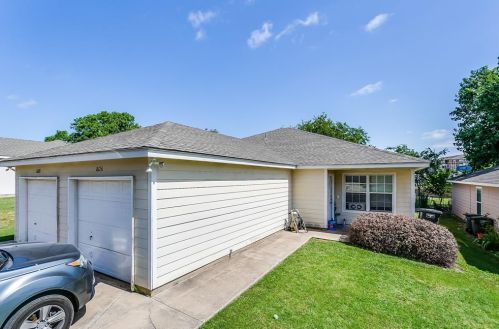 8116 Marydean Ave, Fort Worth TX  76116-3640 exterior