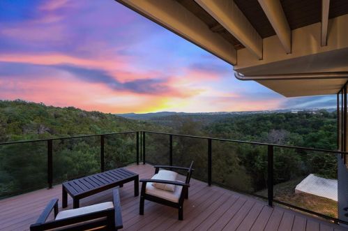 1010 Barrie Dr, Austin, TX 78734-6272