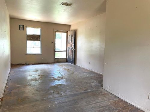 144 Hickory St, Stairtown, TX 78648-2726