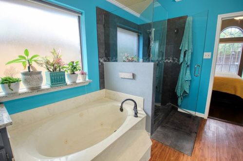 4020 Virginia Pne Dr, Carrollton TX 75007-1050 exterior