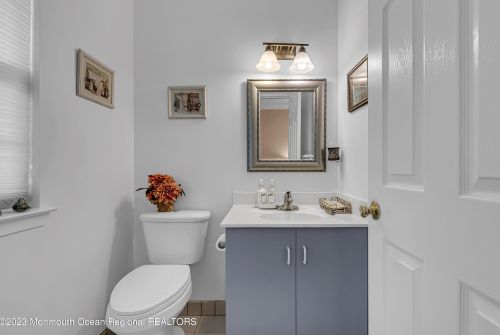 353 Daniele Dr, Tinton Falls NJ 07712-7943 exterior