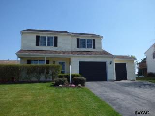 2930 Village Square Dr, York, PA 17315-4578
