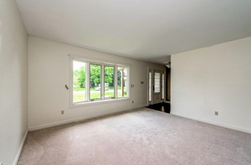 3403 Churchview Dr, Valpo, IN 46383-2451