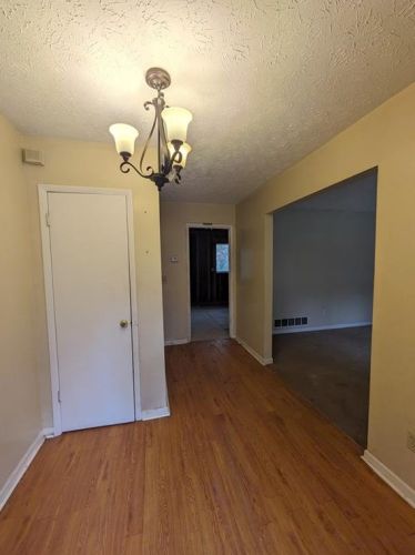 4550 Cypress Ridge Ct, Stone Mountain, GA 30083-5623