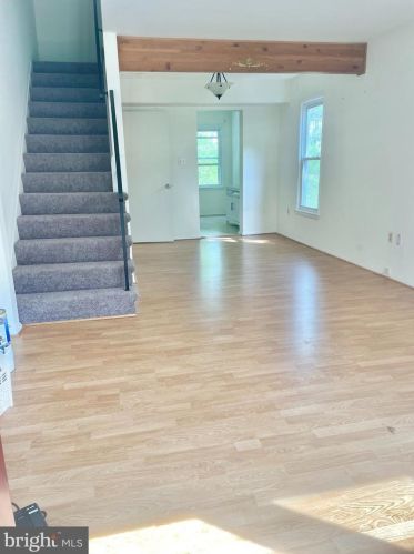 2805 Chablis Cir, Woodbridge, VA 22192-1913