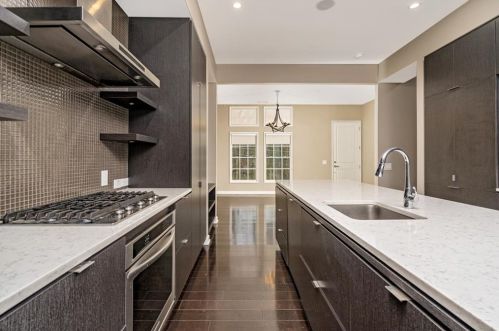 2912 Hermance Dr, Atlanta GA  30319-2704 exterior